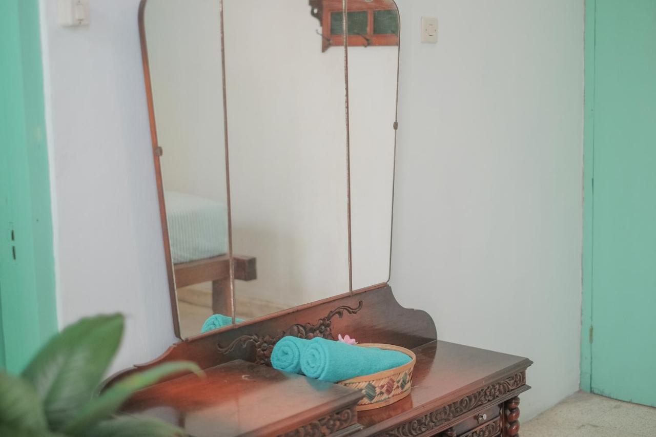 Abrakadabra 747 Yogyakarta Exterior foto